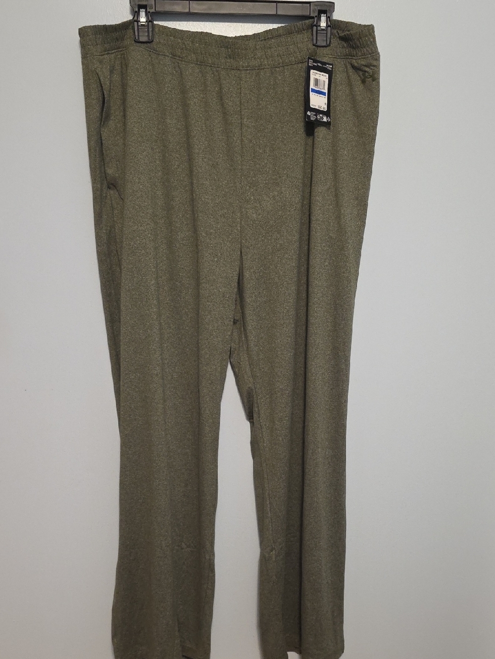 Under Armour Womens straight-leg athletic pants XL Nwts